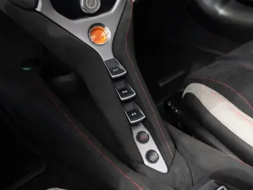 McLaren 750S Spider  Performance Interior