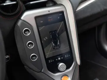 McLaren 750S Spider  Performance Interior