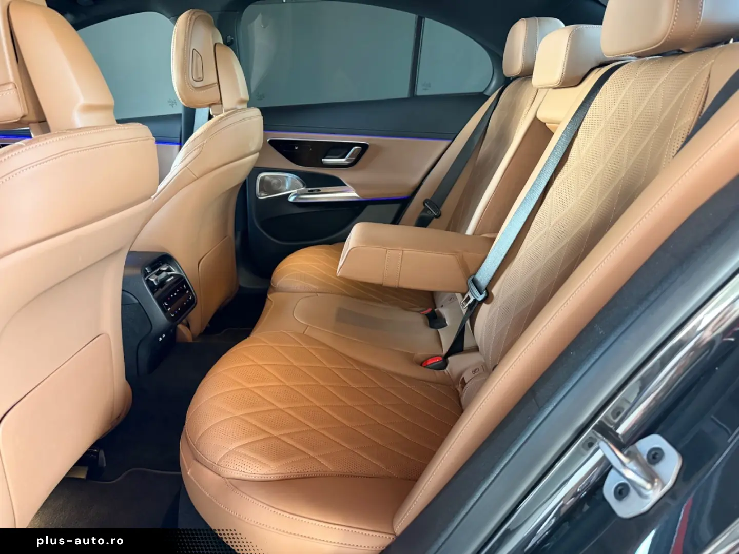 MERCEDES-BENZ E 450 4Matic Limo AMG Line Premium Plus VOLL
