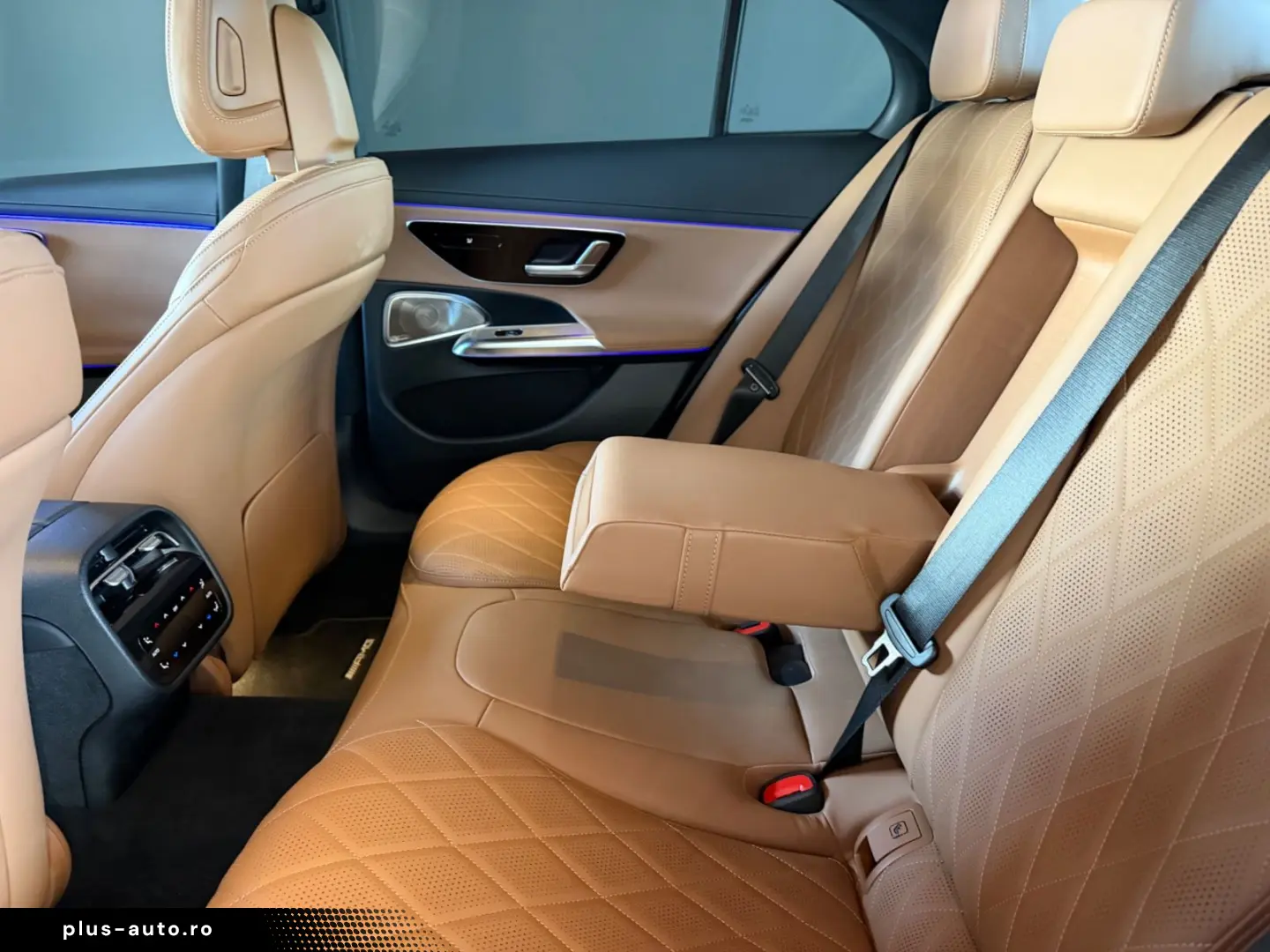MERCEDES-BENZ E 450 4Matic Limo AMG Line Premium Plus VOLL