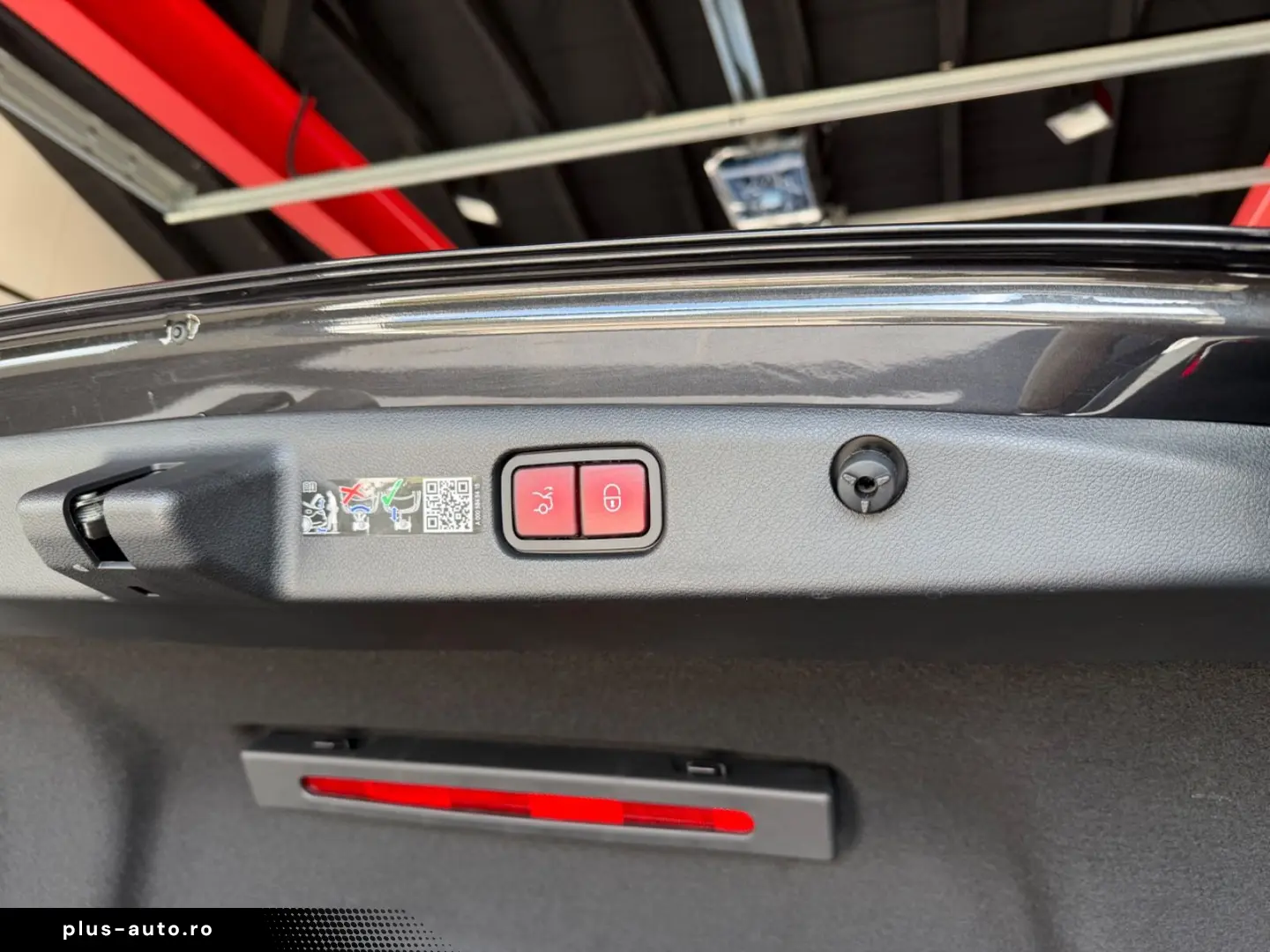 MERCEDES-BENZ E 450 4Matic Limo AMG Line Premium Plus VOLL