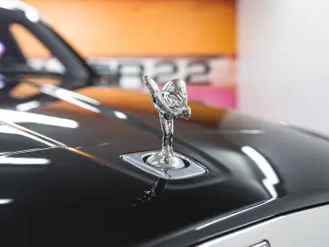Rolls-Royce Cullinan CULLINAN BLACK BADGE