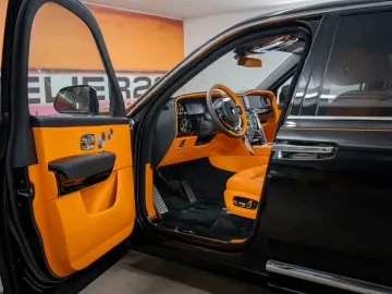 Rolls-Royce Cullinan CULLINAN BLACK BADGE