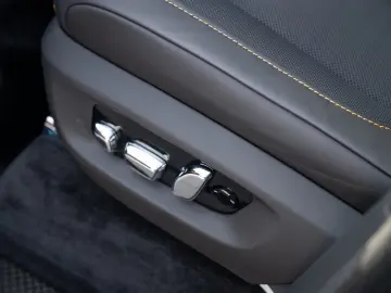 Rolls-Royce Cullinan Black Badge SERIES II   MY27