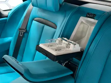 Rolls-Royce Cullinan Black Badge Prod 2026