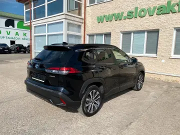 TOYOTA Corolla Cross 2.0-l-VVT-i Hybrid 688
