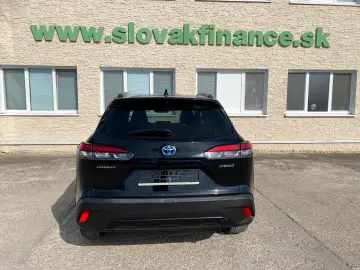 TOYOTA Corolla Cross 2.0-l-VVT-i Hybrid 688