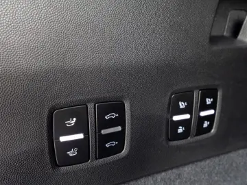 Porsche Cayenne Turbo Electric Panorama LED Matrix HUD S