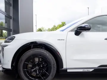 Porsche Cayenne Turbo Electric Panorama LED Matrix HUD S