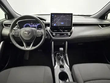 TOYOTA Corolla Cross 2.0 High Power Hybrid Active   Fab