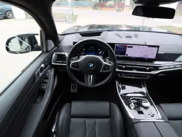 BMW X7 M60i MPro  6 seat  Comf  Excl.