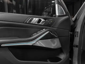 BMW X7 xDrive M60 i Alpina