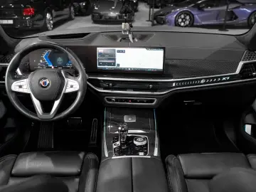 BMW X7 xDrive M60 i Alpina
