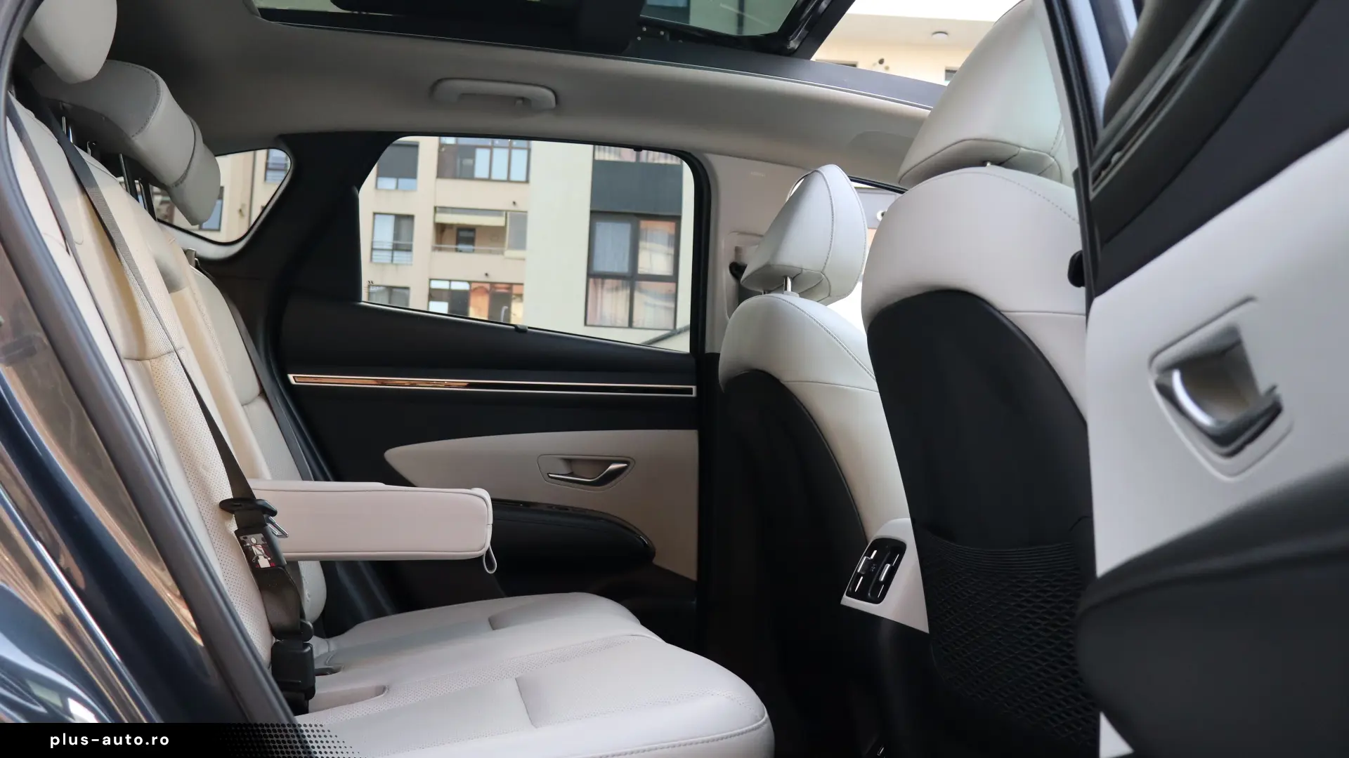 Hyundai Tucson PHEV 1.6 l 265 CP 4WD 6AT Luxury