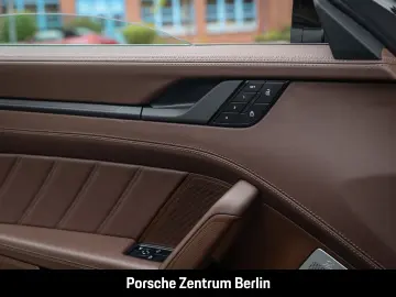 PORSCHE 992 911 Targa 4 GTS Burmester Clubleder