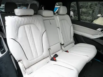 BMW X7 40d