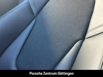 PORSCHE 992 911 GT3 Touring-Paket Liftsystem-VA BOSE