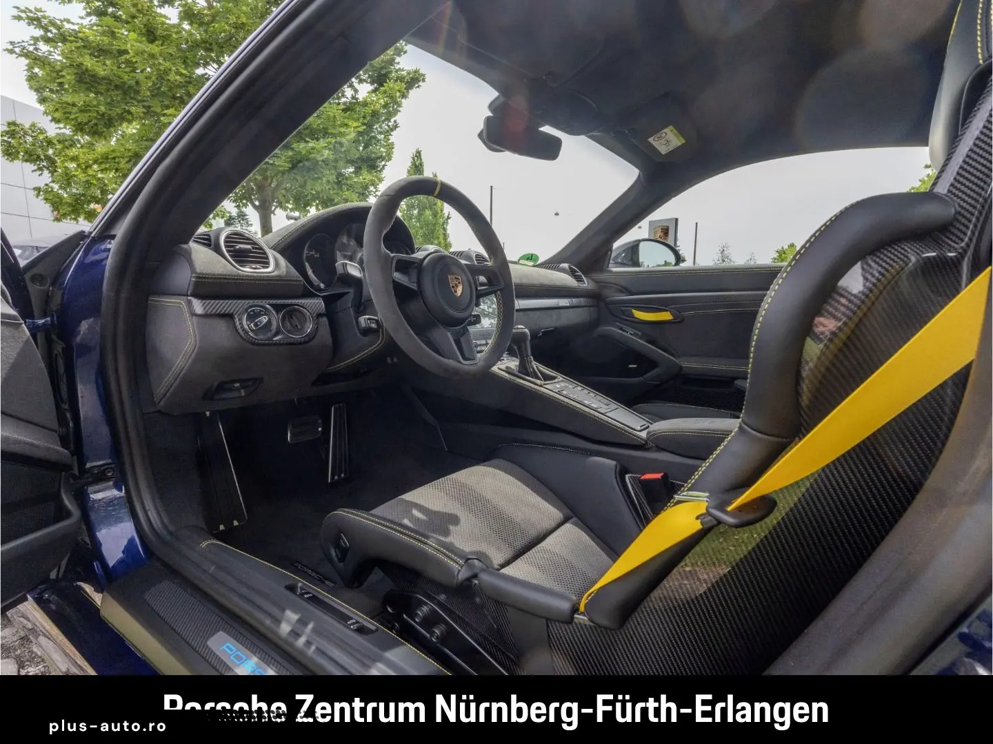 PORSCHE Cayman în leasing operațional MOOV