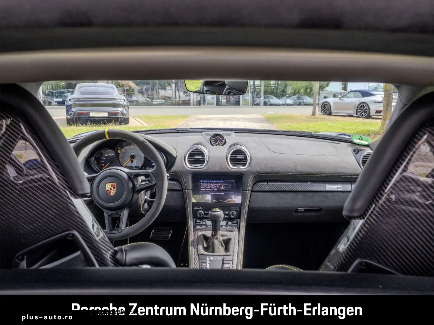 PORSCHE Cayman în leasing operațional MOOV