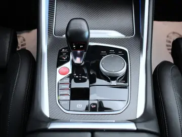 BMW XM (G09)  A-
