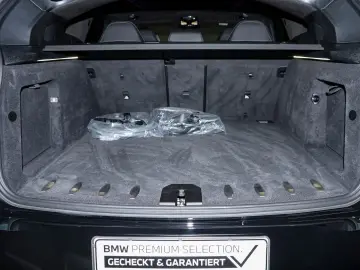 BMW XM UPE