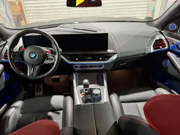 BMW XM