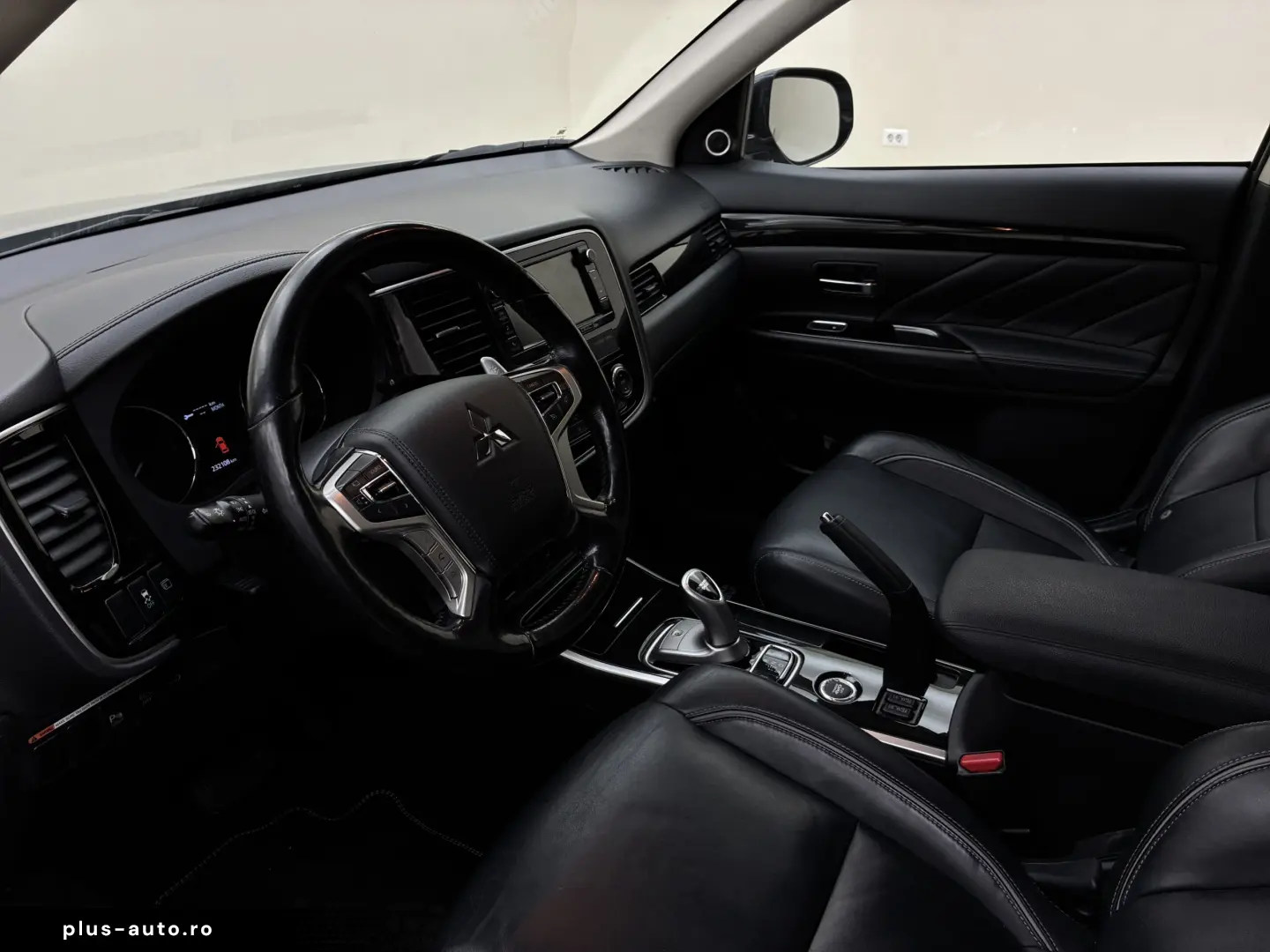 Mitsubishi   Outlander   2.0   121CP   An 2016   Euro 6   Au