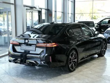 BMW 520d xDrive M Sport AHK 20LM Harman Kamera