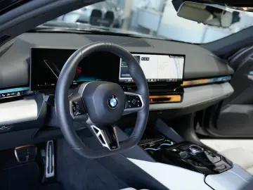 BMW 520d xDrive M Sport AHK 20LM Harman Kamera