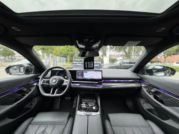 BMW 520d xDrive M Sport DA  PA  H&K PANO Ad-LED 20