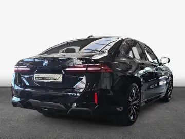 BMW 520d xDrive Limousine M-Sport AHK HK HiFi DAB uv