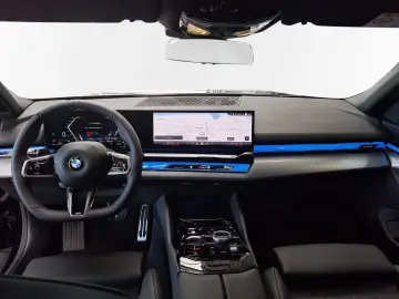BMW 520d xDrive Limousine M-Sport AHK HK HiFi DAB uv