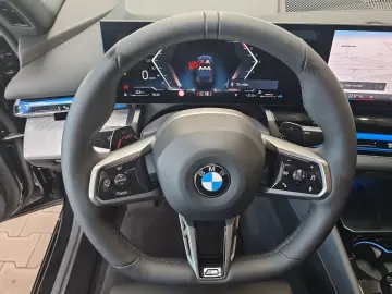 BMW 520d xDrive Limousine M-Sport AHK HK HiFi DAB uv