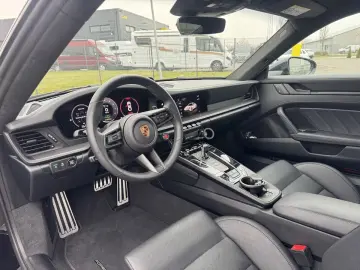 Porsche 992.2 911 GTS SportDes InnoDrive Bose Pano Clubl