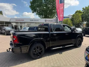 DODGE RAM 1500 Laramie Night   420 CP • 4x4 • PANO