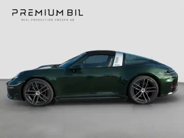 Porsche 911 Targa 4 GTS   VOLL AUSTATUNG   CARBON