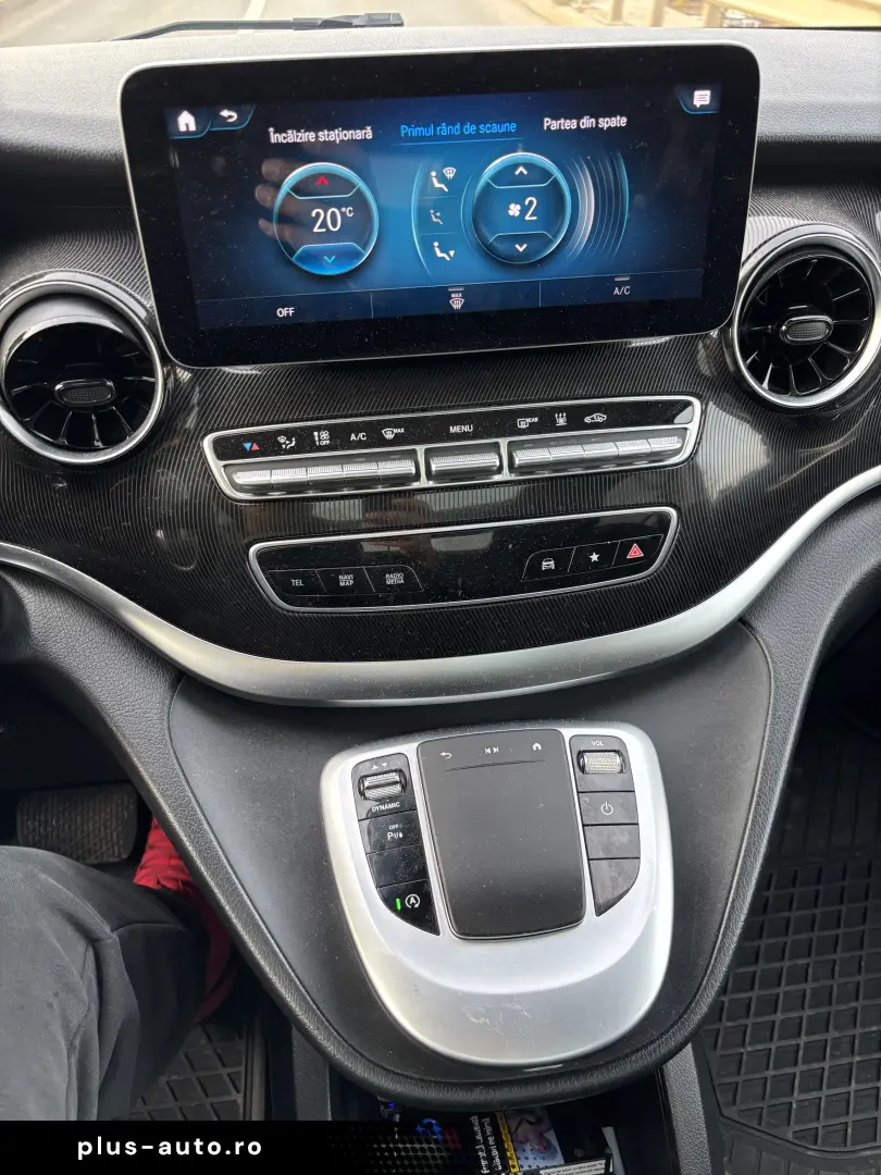 Mercedes-Benz V 220