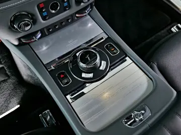 Rolls-Royce Wraith Black Badge Landspeed Collection