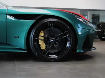Aston Martin DBS Volante   V12 • 725 CP • RWD • 360