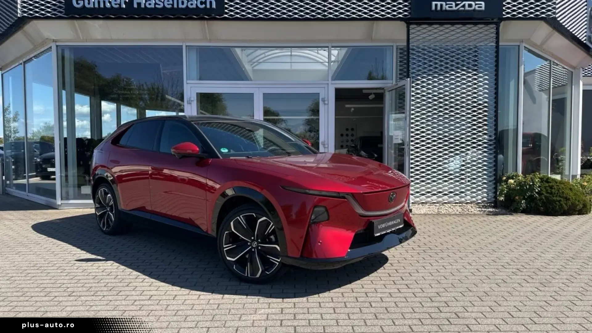 Mazda CX-6e Takumi – Pano   360    HUD   21