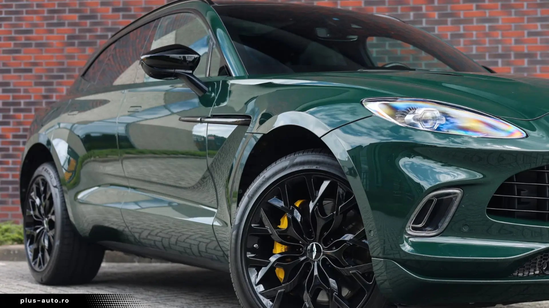 Aston Martin DBX 4.0 V8   AWD • PANO • 360  • VENTILAȚIE