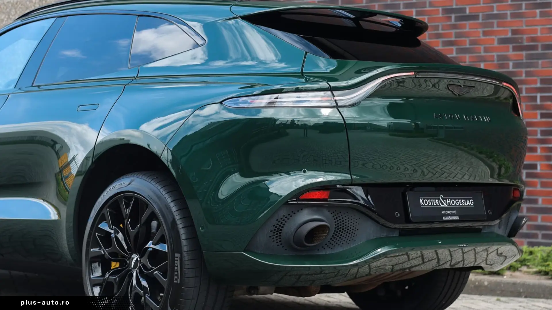 Aston Martin DBX 4.0 V8   AWD • PANO • 360  • VENTILAȚIE