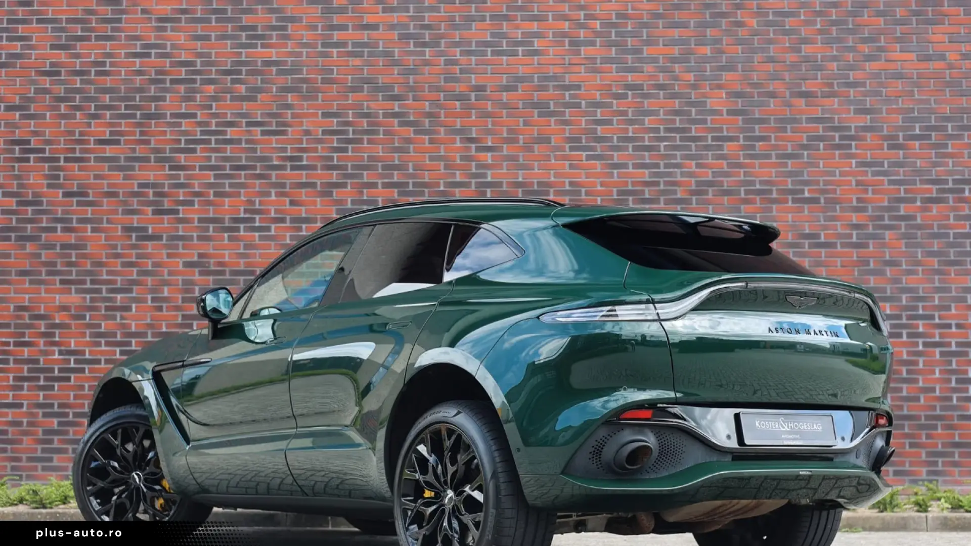 Aston Martin DBX 4.0 V8   AWD • PANO • 360  • VENTILAȚIE
