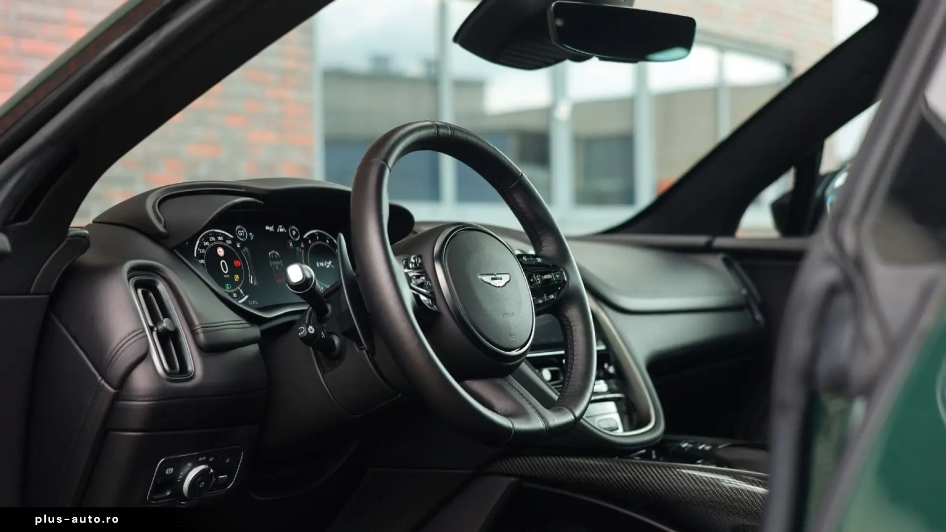 Aston Martin DBX 4.0 V8   AWD • PANO • 360  • VENTILAȚIE