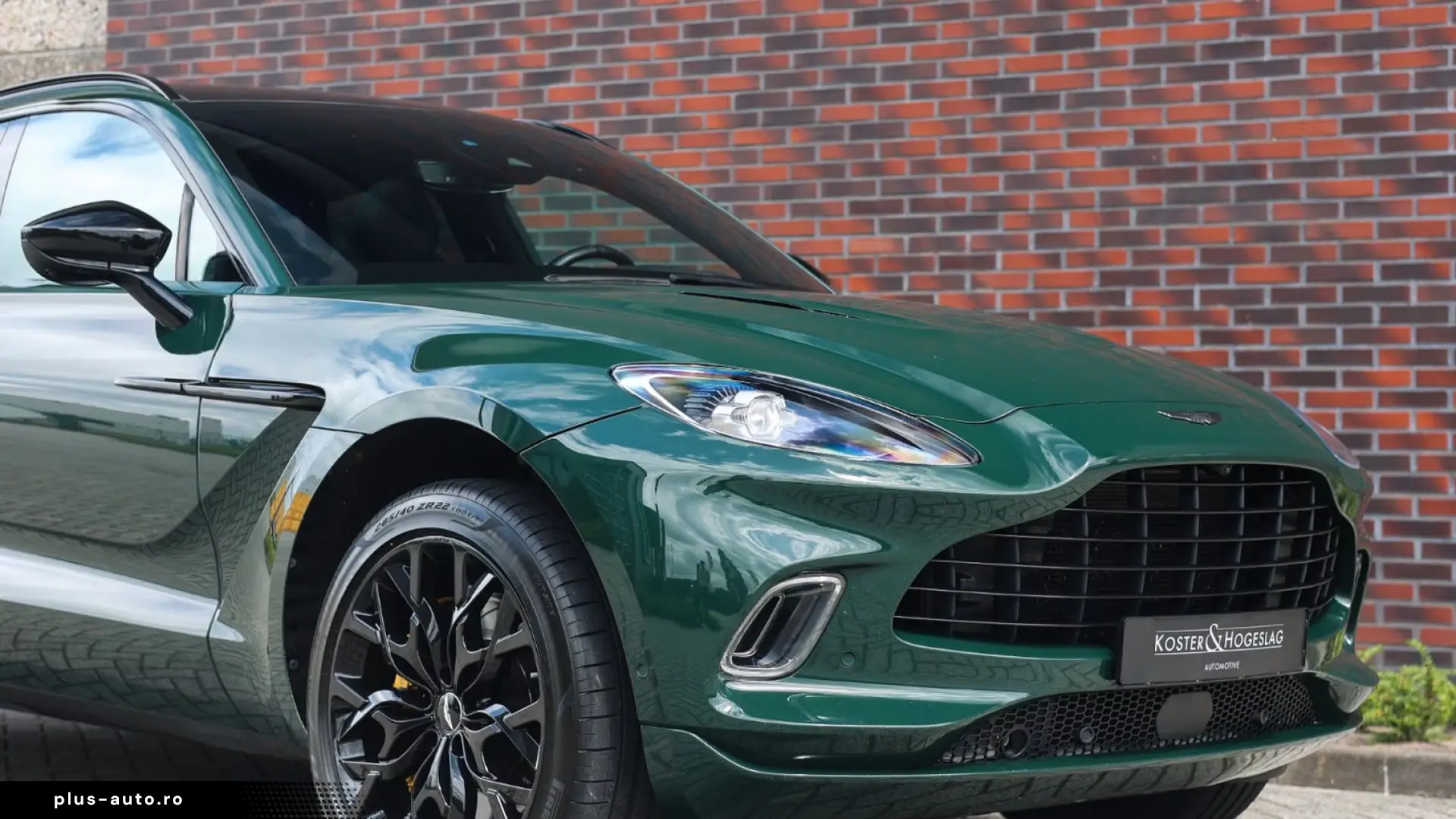 Aston Martin DBX 4.0 V8   AWD • PANO • 360  • VENTILAȚIE