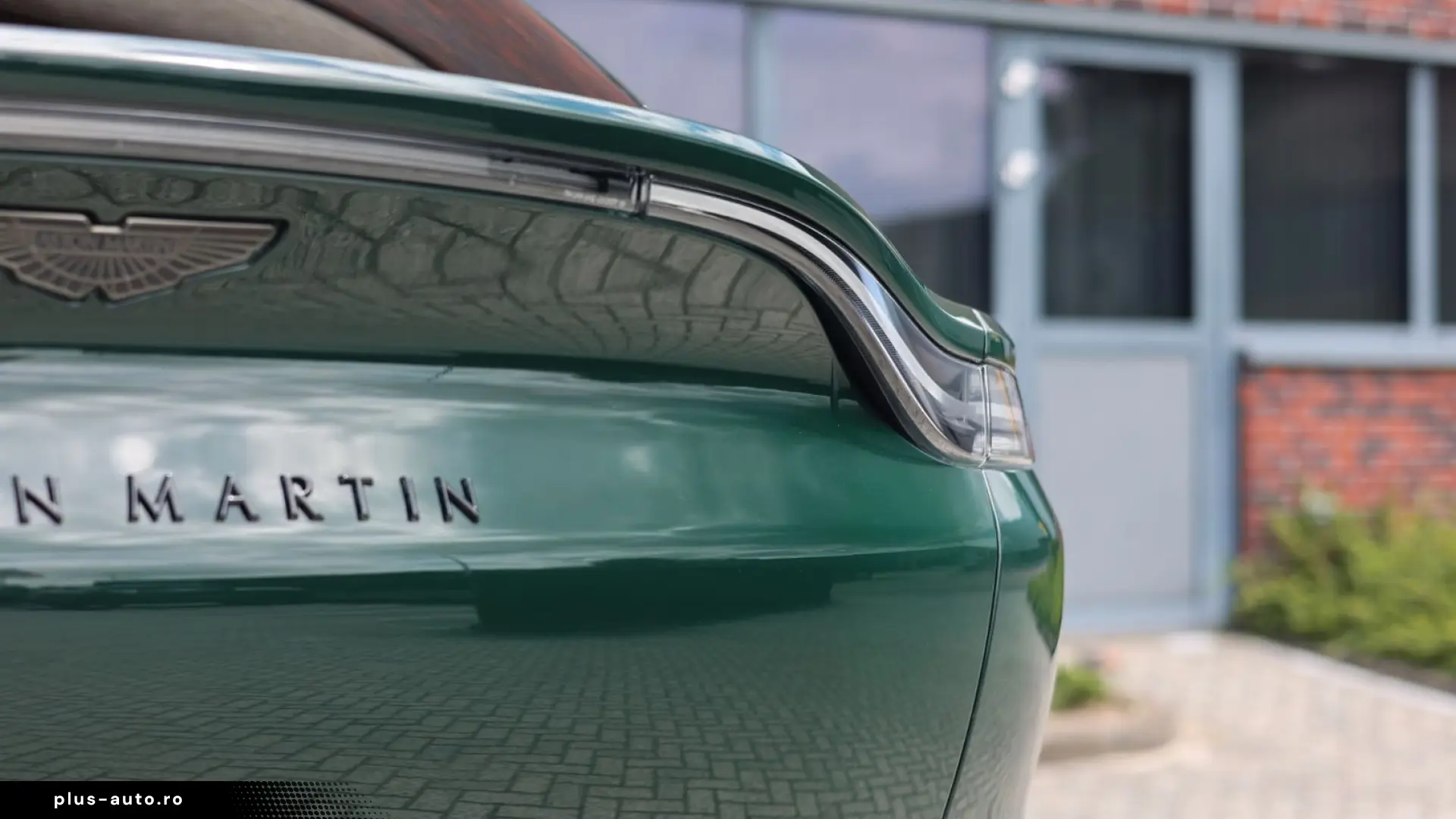 Aston Martin DBX 4.0 V8   AWD • PANO • 360  • VENTILAȚIE