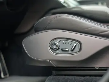 Aston Martin DBX 4.0 V8   AWD • PANO • 360  • VENTILAȚIE