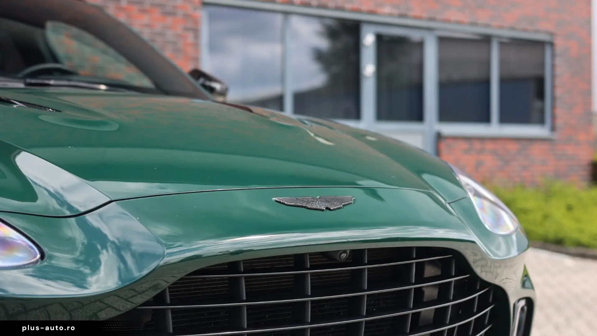 Aston Martin DBX 4.0 V8   AWD • PANO • 360  • VENTILAȚIE