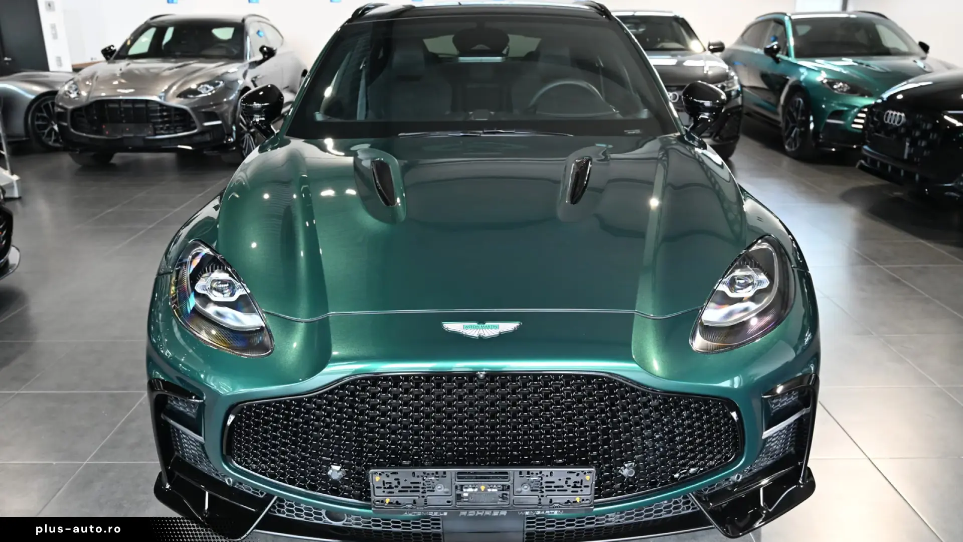 Aston Martin DBX S   727 CP • AWD • BOWERS & WILKINS • PANO