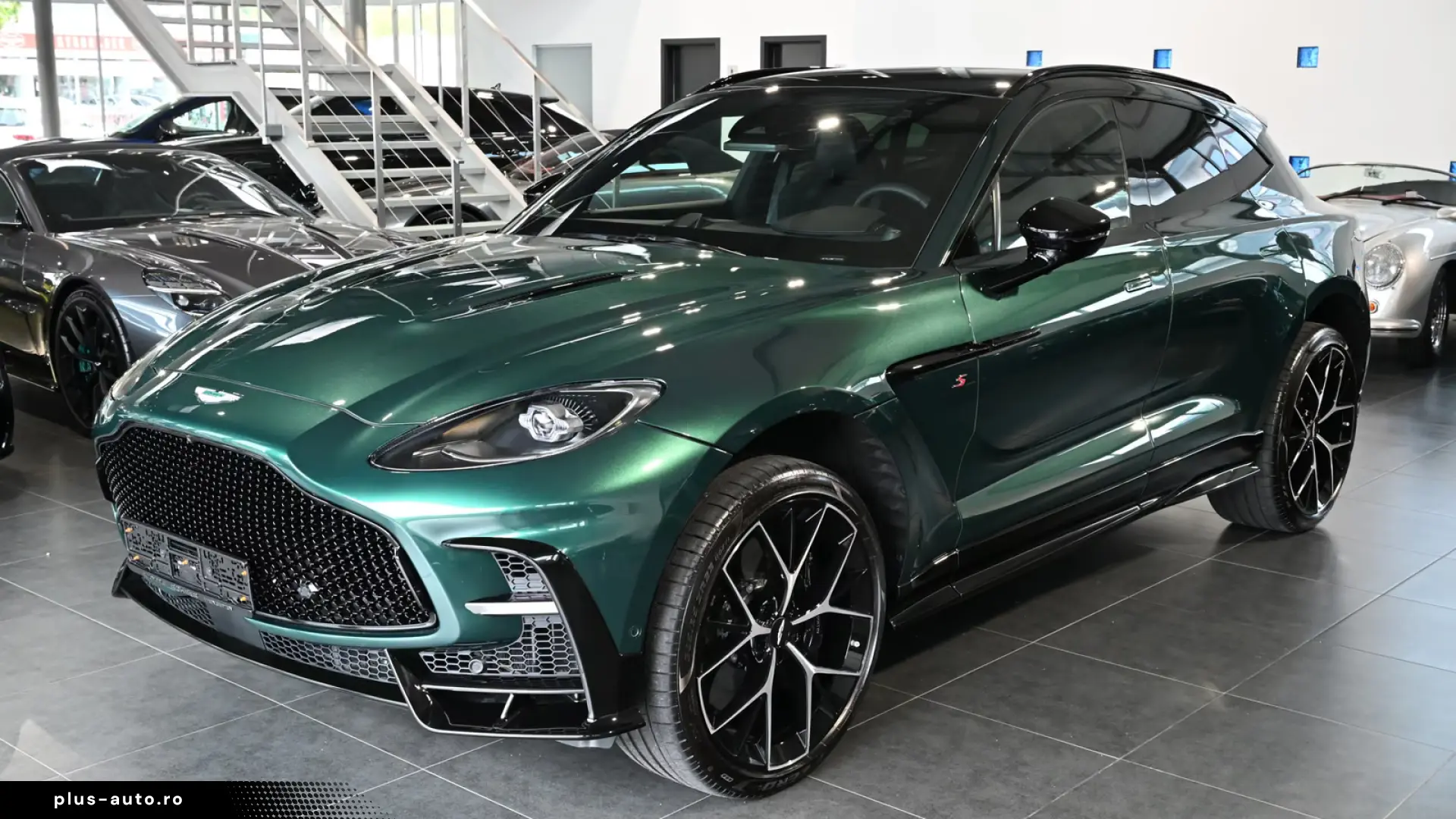 Aston Martin DBX S   727 CP • AWD • BOWERS & WILKINS • PANO